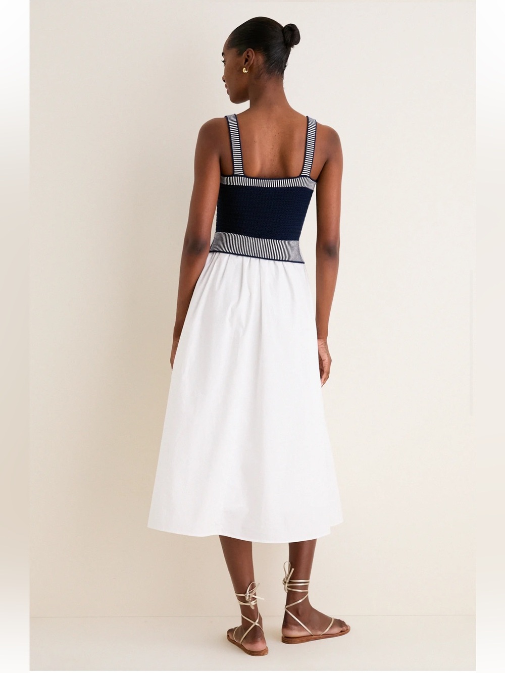 MOON RIVER Navy and Off White Knit Top Midi Dress - Picture 10 of 16